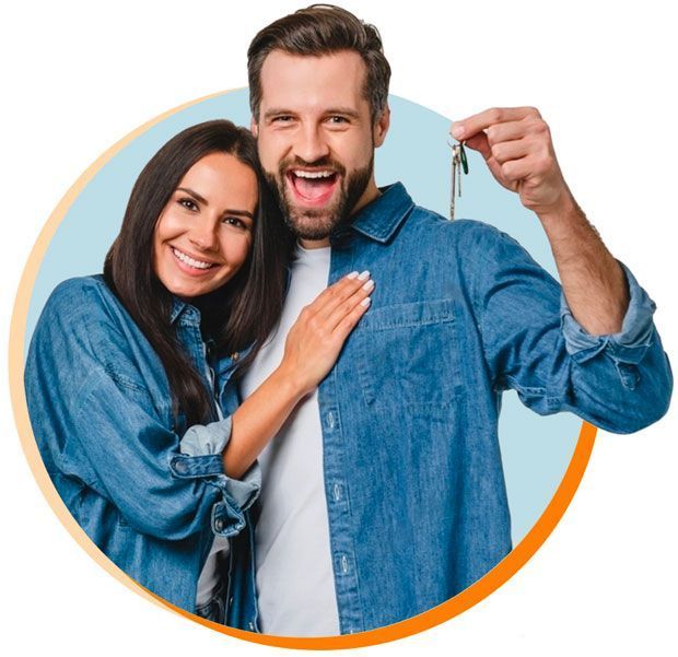 Pareja-Feliz-con-Llaves